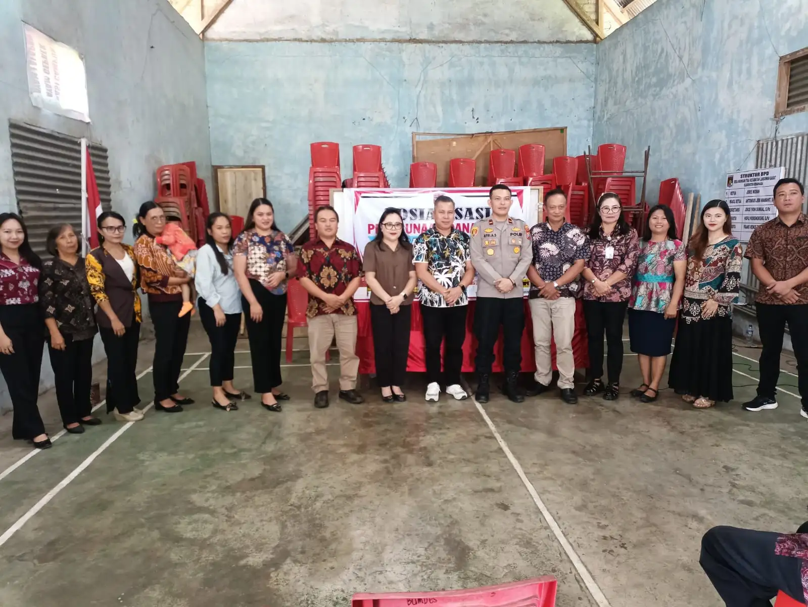 Polsek Langowan Barat Kawal Transparansi Dana Desa, Sosialisasi 2025 Digelar di Langowan Barat